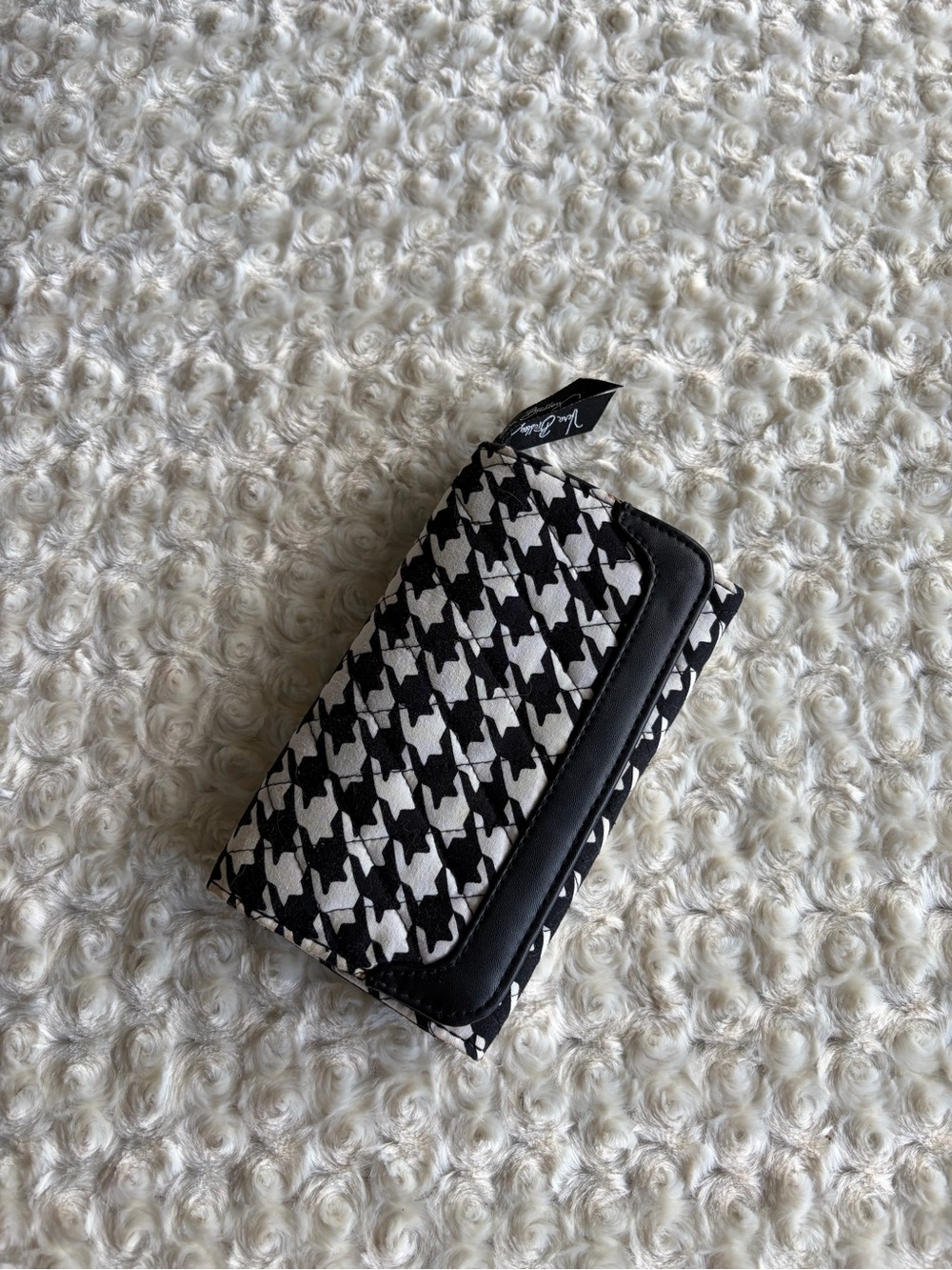 Vera Bradley Black & White Houndstooth Women's Wallet - Quilted Style Trifold - Picture 1 of 7